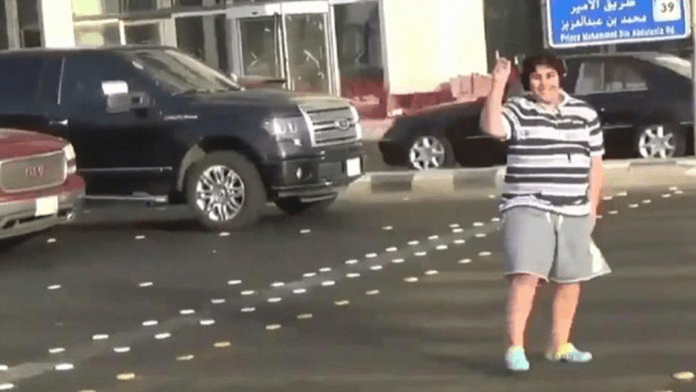 Dahil Sa Pagsayaw Ng Macarena Sa Pedestrian Lane, Batang Lalaki Inaresto Sa Saudi Arabia - Batang Lalaki, Transparent background PNG HD thumbnail