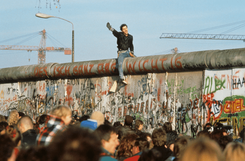 In The Face Of Clinton And Trump, Remember The Berlin Wall - Berlin Wall, Transparent background PNG HD thumbnail
