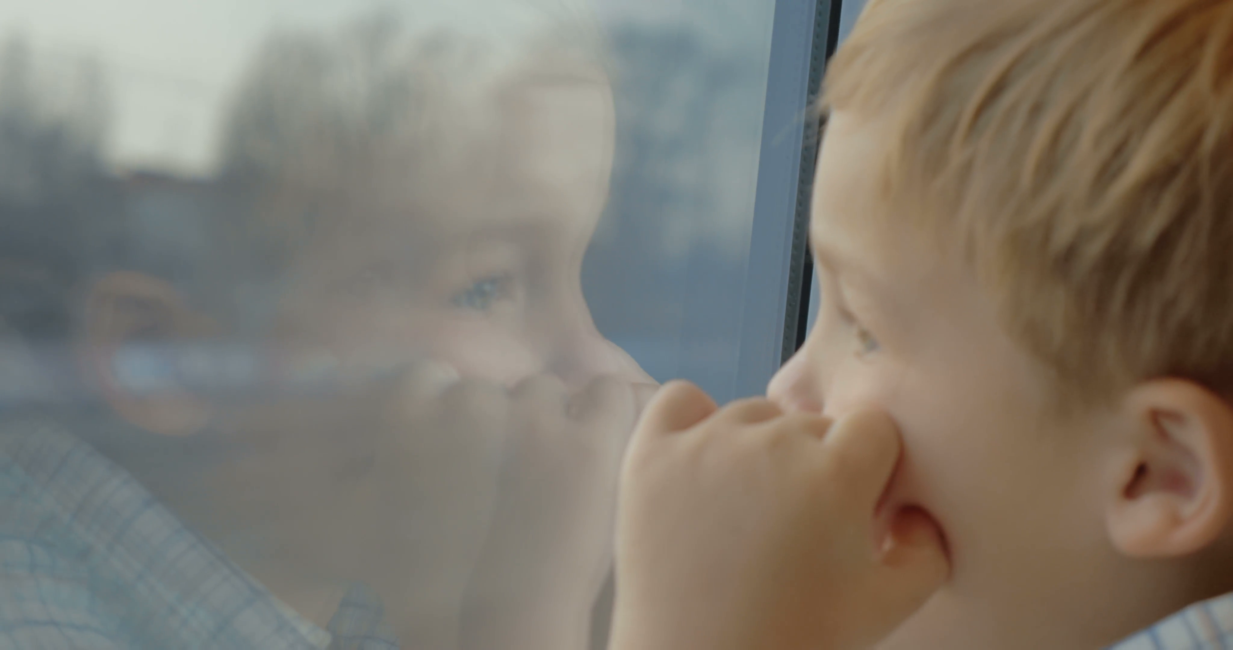 Close Up Shot Of A Little Child In The Train. Boy Looking Out The Window With Hands Close To Face And Reflection In The Glass Stock Video Footage   Hdpng.com  - Boy Looking Out Window, Transparent background PNG HD thumbnail