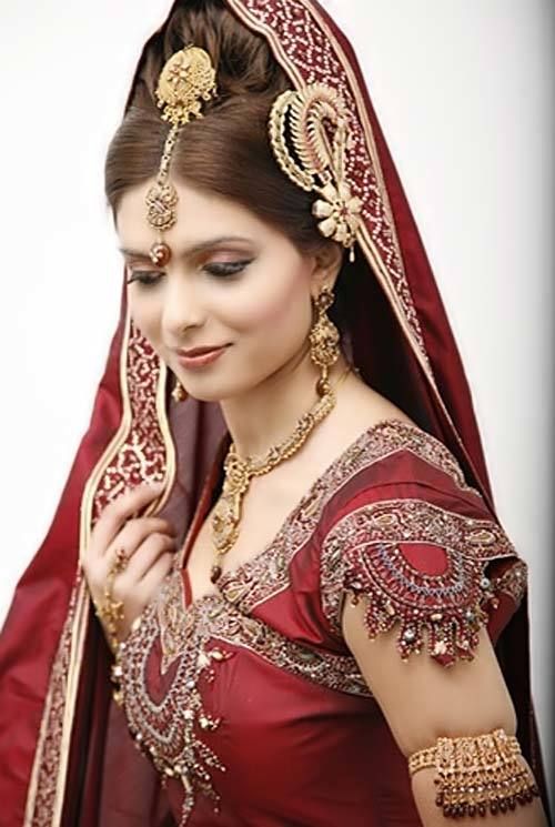 East Indian Traditional Red And Gold Bridal Dress - Bride, Transparent background PNG HD thumbnail