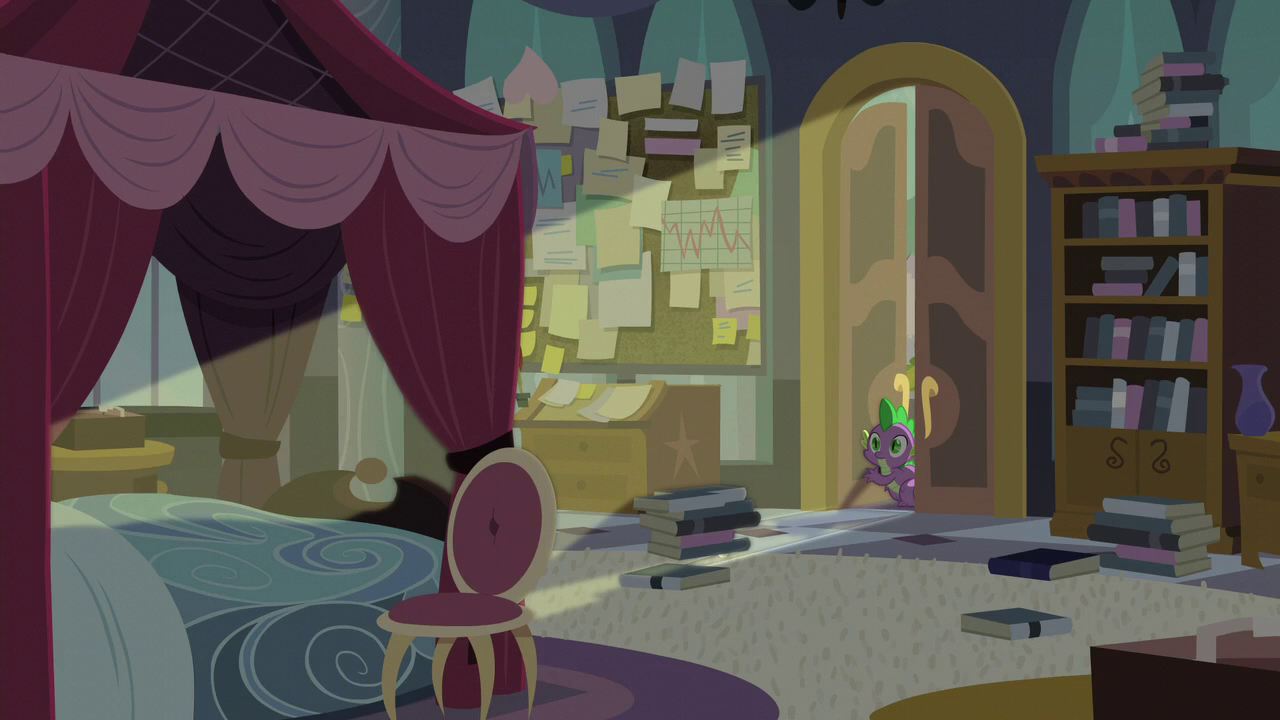Spike Entering Twilightu0027S Room S5E10.png - Entering A Room, Transparent background PNG HD thumbnail