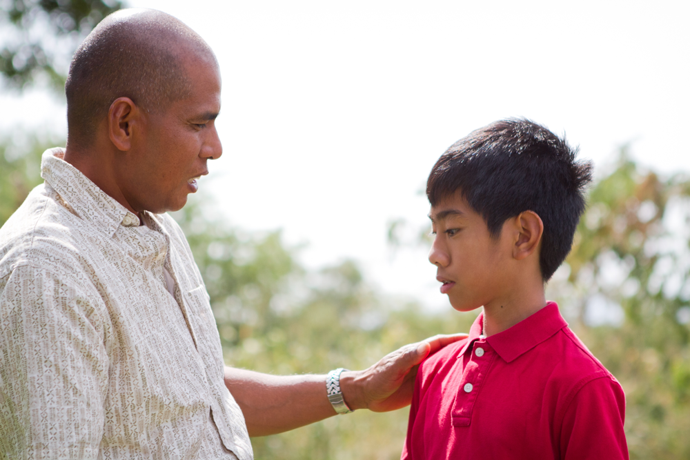Father And Son Talking Png - Father And Son Talking, Transparent background PNG HD thumbnail