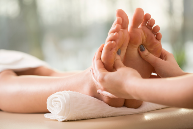 Feet Getting A Massage - Foot Massage, Transparent background PNG HD thumbnail