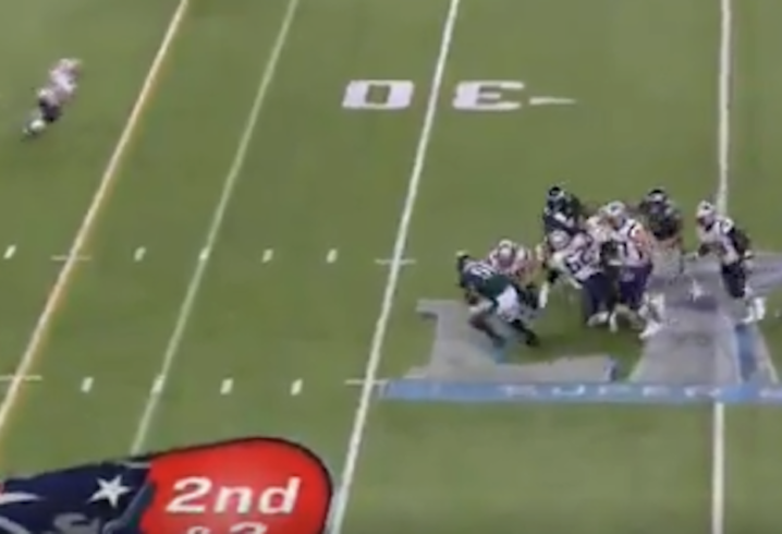 Watch: Ex Tennessee Star Derek Barnett Recovers Huge Fumble For Eagles In Super Bowl 52 - Football Fumble, Transparent background PNG HD thumbnail
