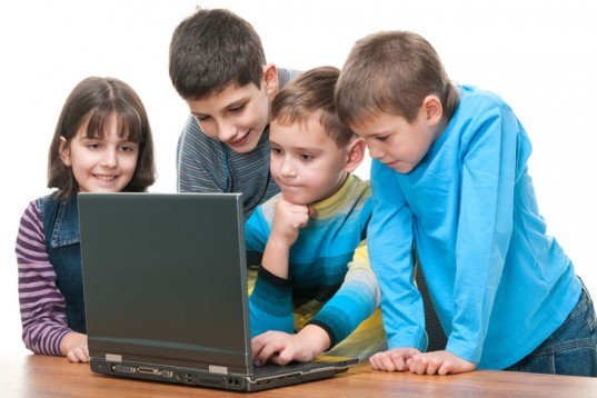 Kids On Computer, Kids At Desktop, Kids At Desktop Computer, Kids And Pc - Kid At Computer, Transparent background PNG HD thumbnail