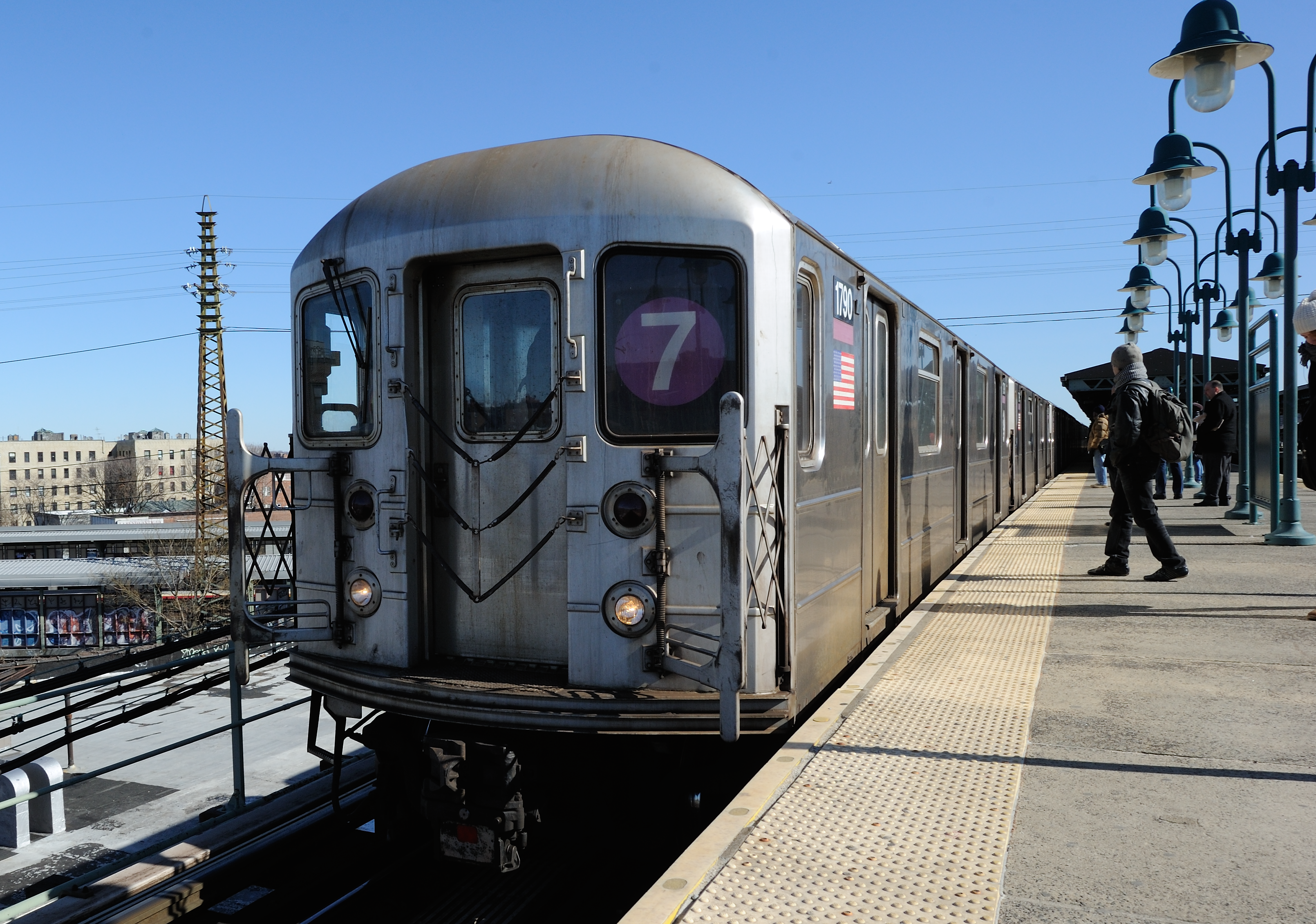 File:boarding The New York City Mta 7 Subway.png - New York Subway, Transparent background PNG HD thumbnail