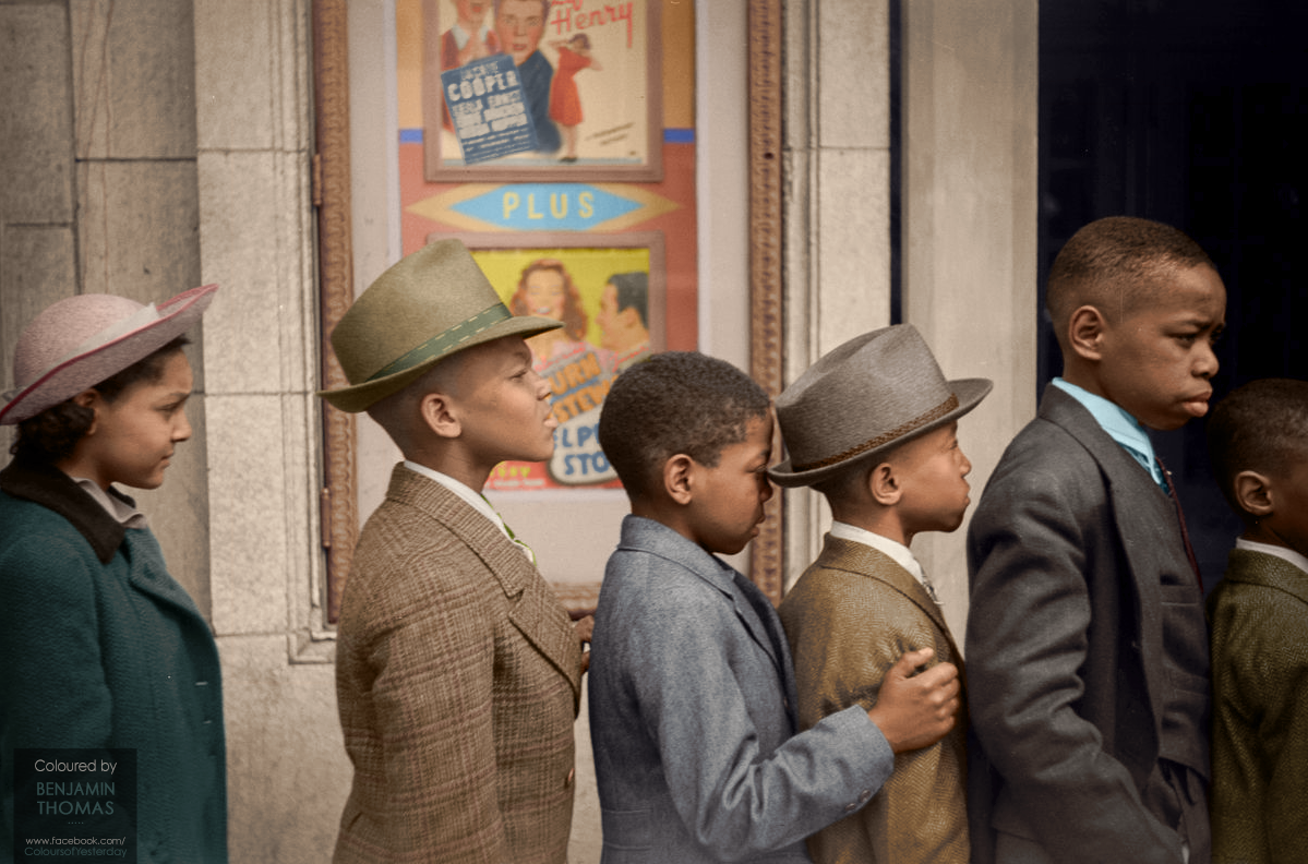 Children Waiting In Line In Front Of A Moving Picture Theater, Easter Sunday Matinee, Black Belt, Chicago, Illinois, April 1941. - People Waiting In A Line Kids, Transparent background PNG HD thumbnail