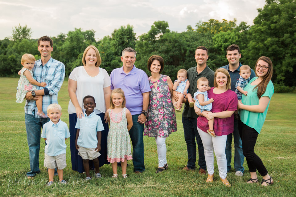 Enjoy The Sneak Peek Of Our Extended Family Photo Session With This Sweet Family U2013 Complete With A Tiny Bit Of Silliness! - Extended Family, Transparent background PNG HD thumbnail