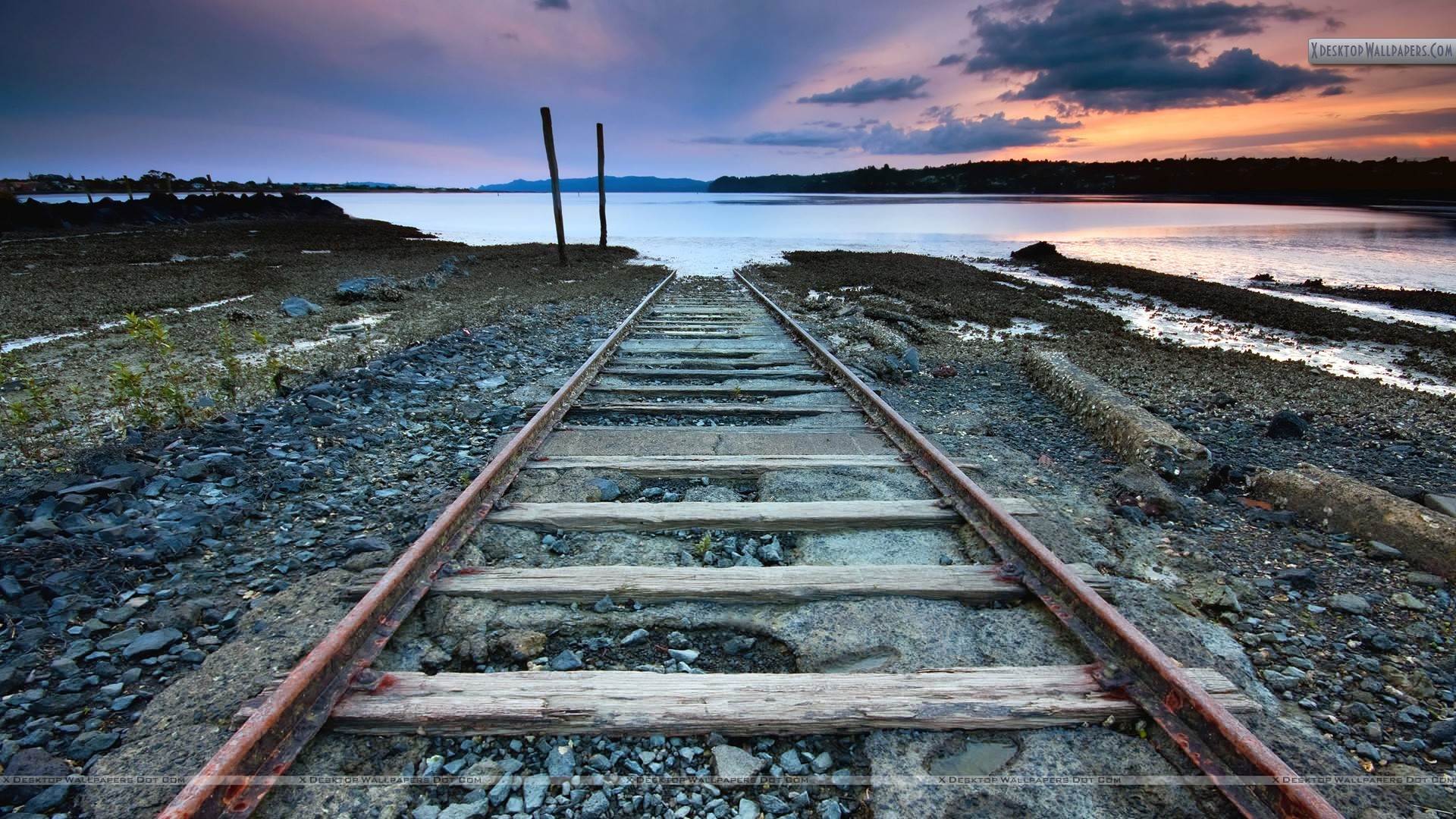 Rail Tracks Dead End Near Sea - Train Tracks, Transparent background PNG HD thumbnail