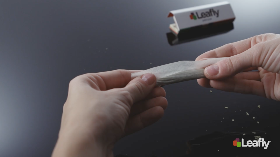 How To Roll A Joint - Rolled Joint, Transparent background PNG HD thumbnail
