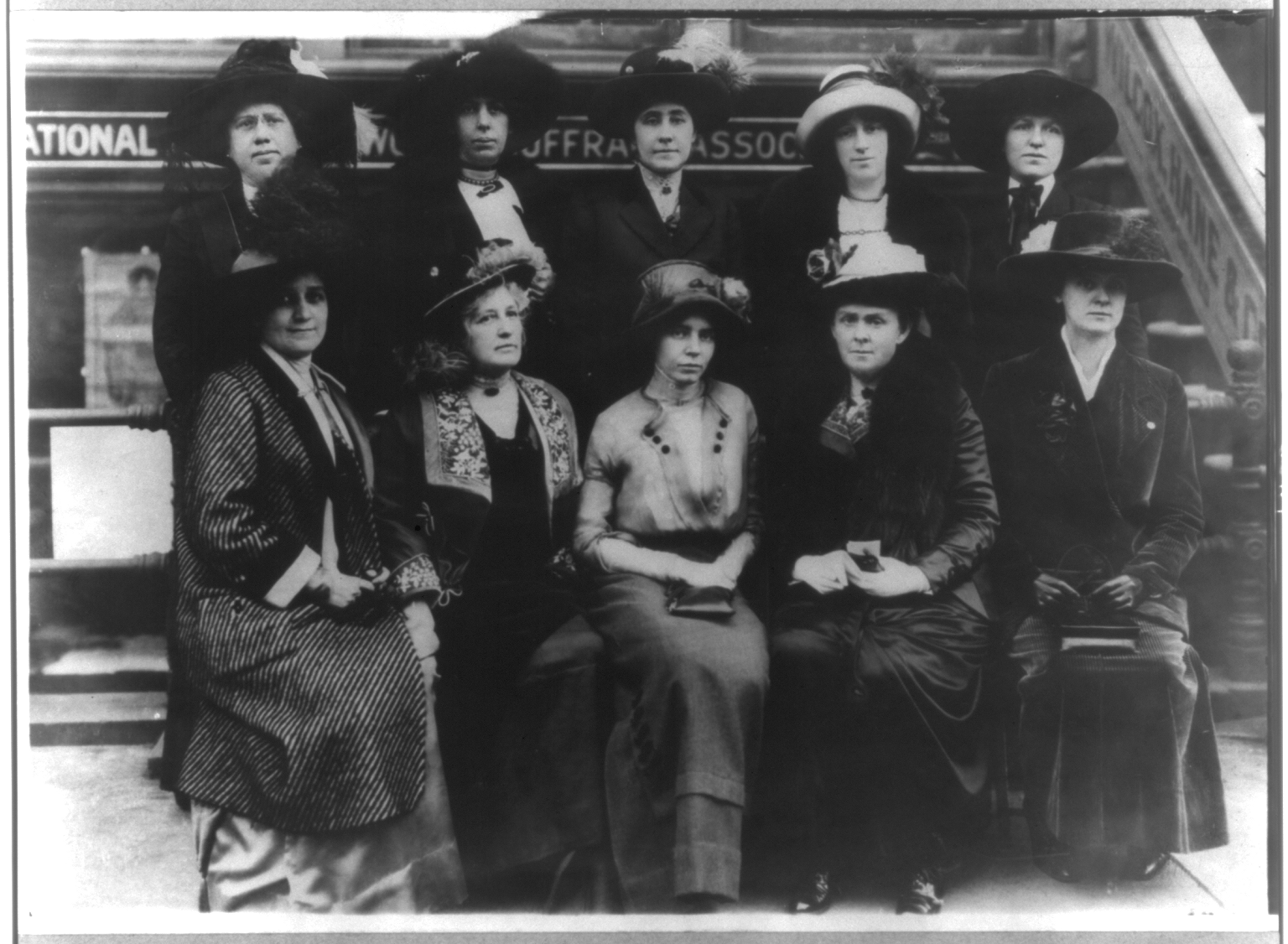 File:group Of 10 Suffragettes.png - Suffragettes, Transparent background PNG HD thumbnail