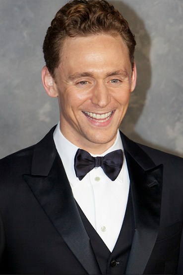 File:tom Hiddleston Thor 2 Cropped.png - Tom Hiddleston, Transparent background PNG HD thumbnail